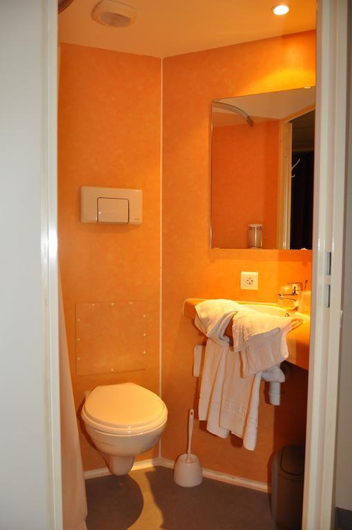 Hotel Lux Grenoble Oda fotoğraf