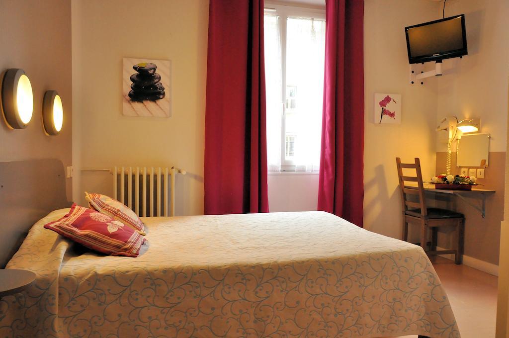 Hotel Lux Grenoble Oda fotoğraf